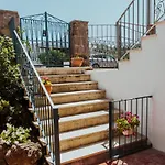 Lemon Tree 3*